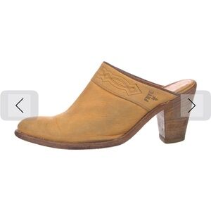 Frye Women's Brown Leather Clogs